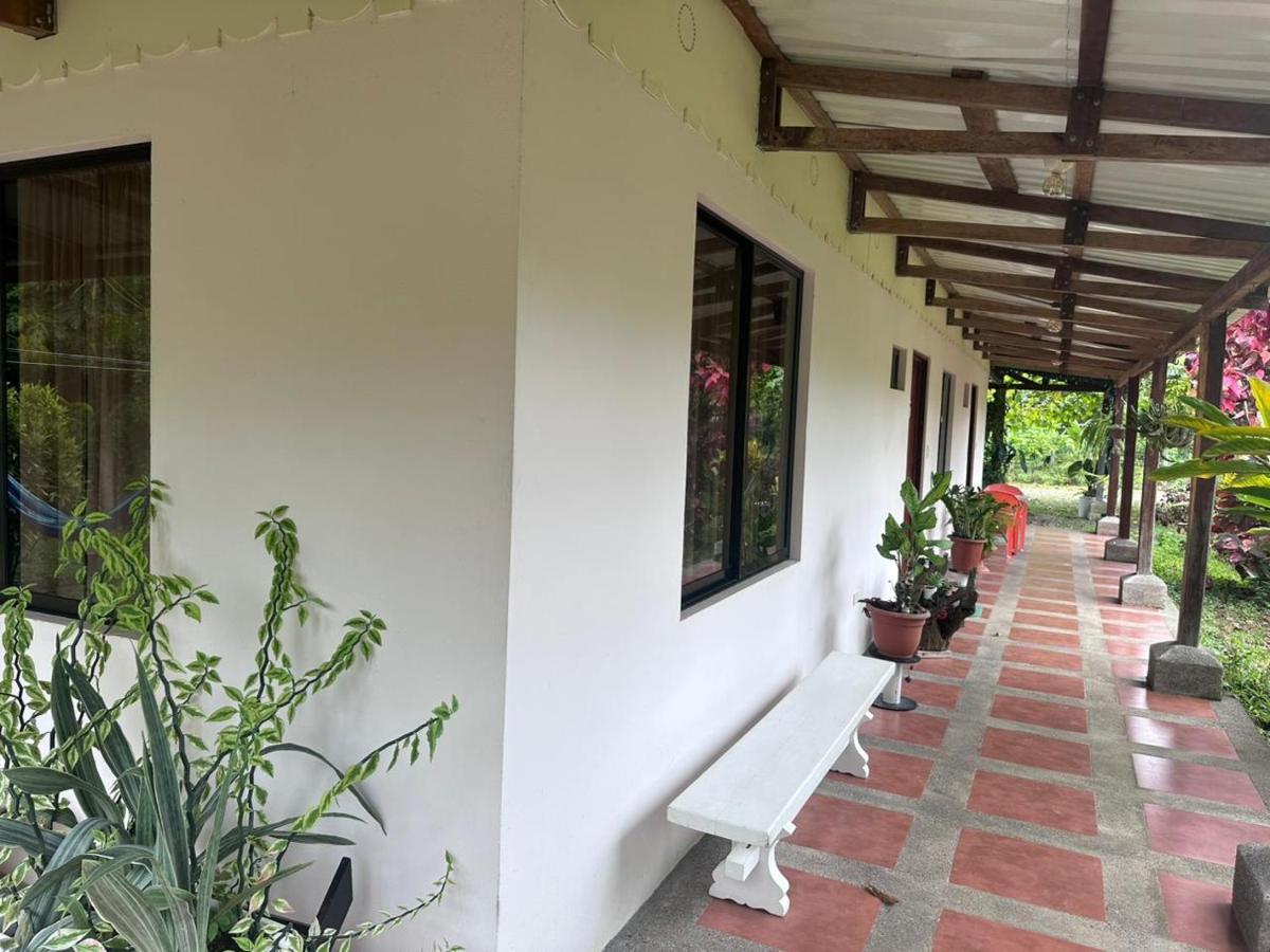 River Side Lodge Horquetas Екстериор снимка